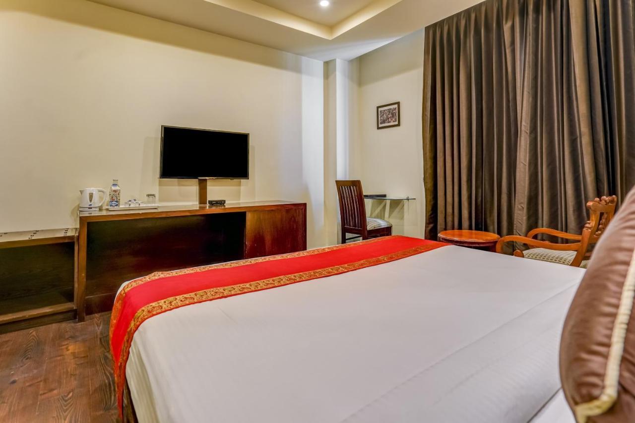 Townhouse 552Hotel Royal Court ชลันธระ ภายนอก รูปภาพ