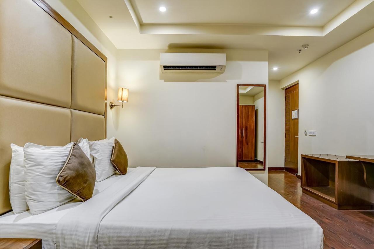 Townhouse 552Hotel Royal Court ชลันธระ ภายนอก รูปภาพ