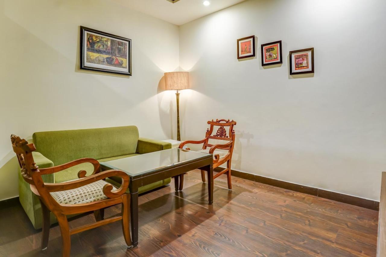 Townhouse 552Hotel Royal Court ชลันธระ ภายนอก รูปภาพ