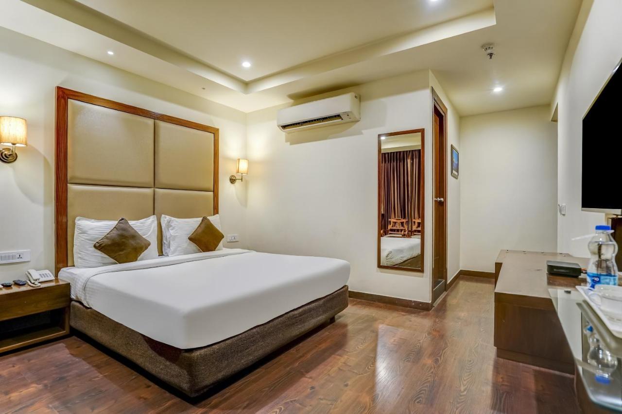 Townhouse 552Hotel Royal Court ชลันธระ ภายนอก รูปภาพ